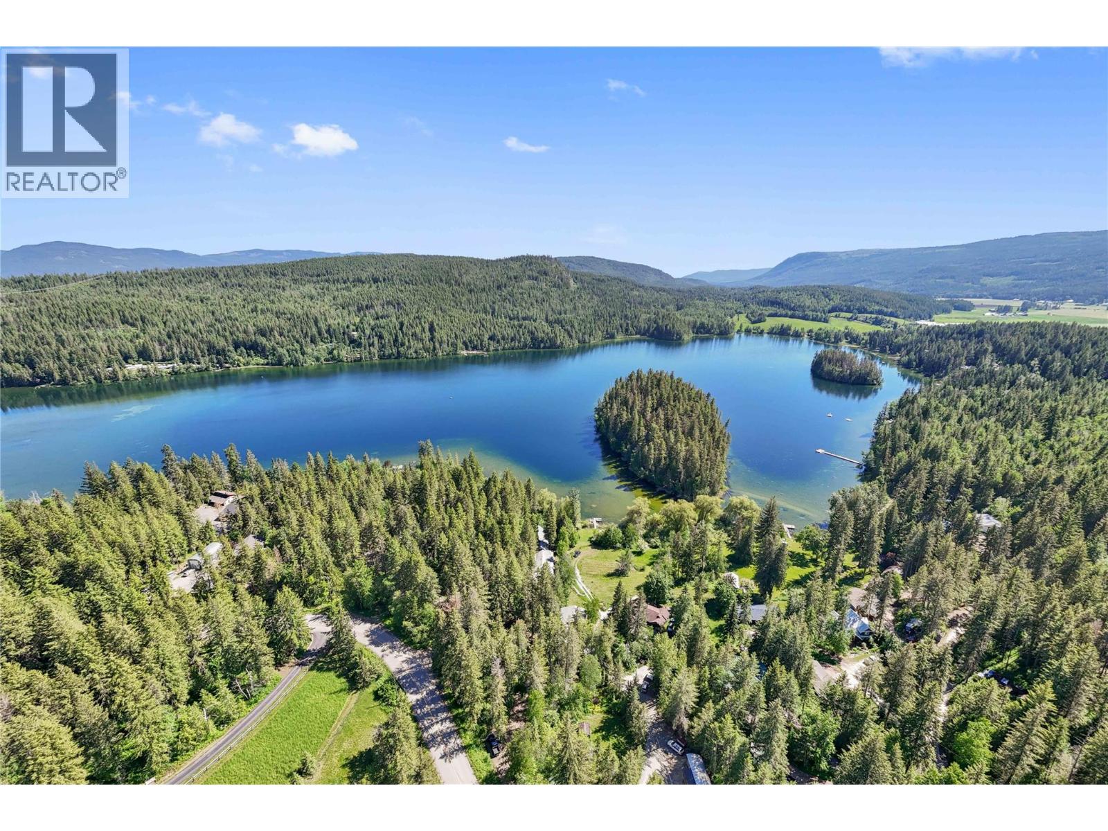 769 & 771 Gardom Lake Road, Enderby