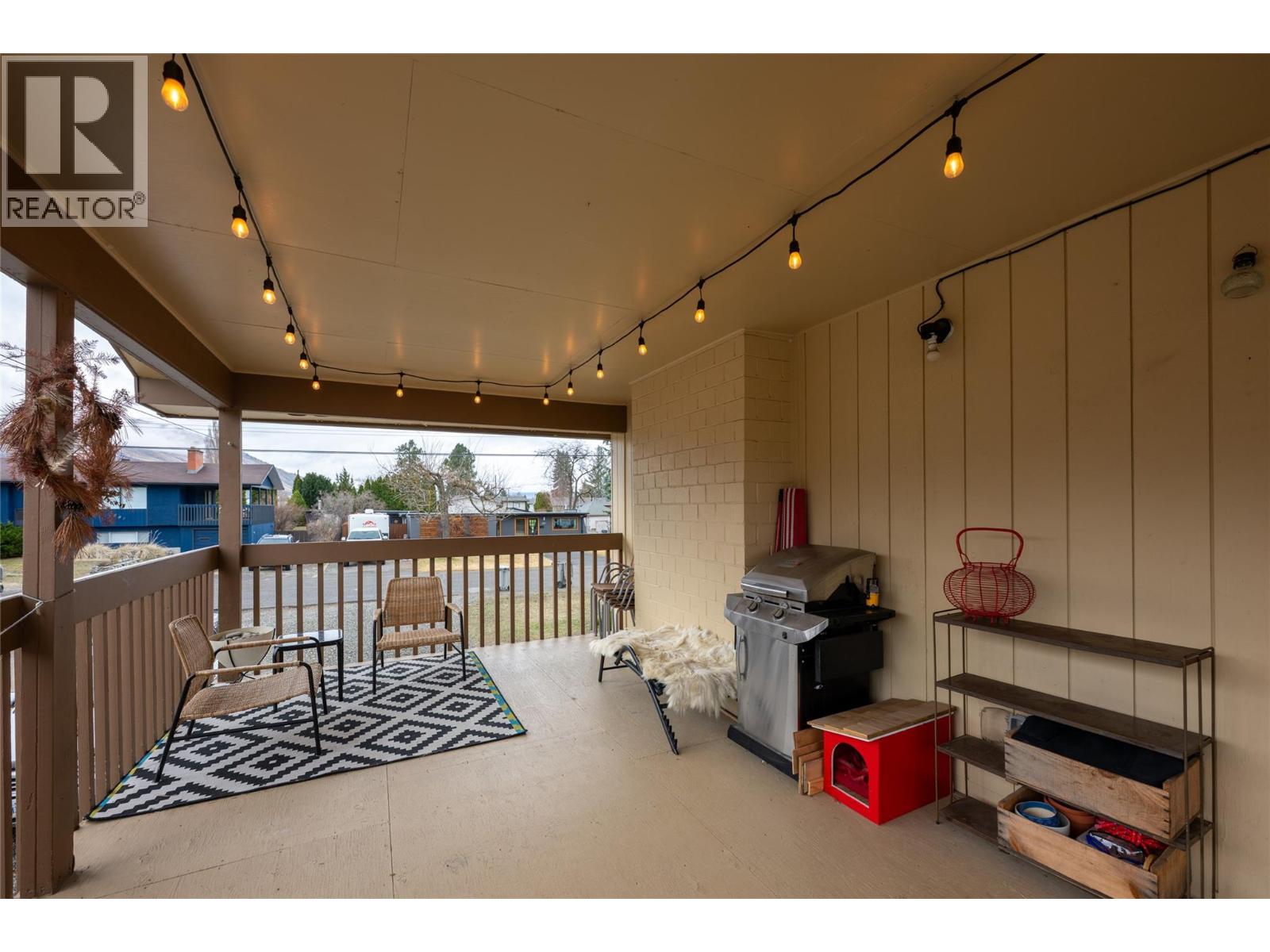 688 SUN VALLEY Drive, Kamloops