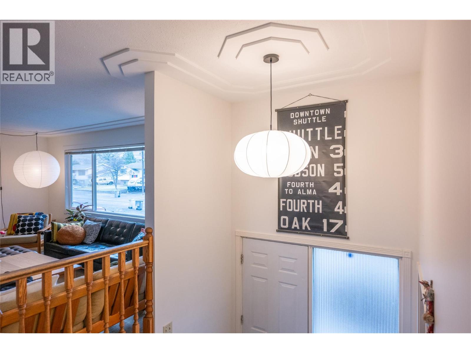 688 SUN VALLEY Drive, Kamloops