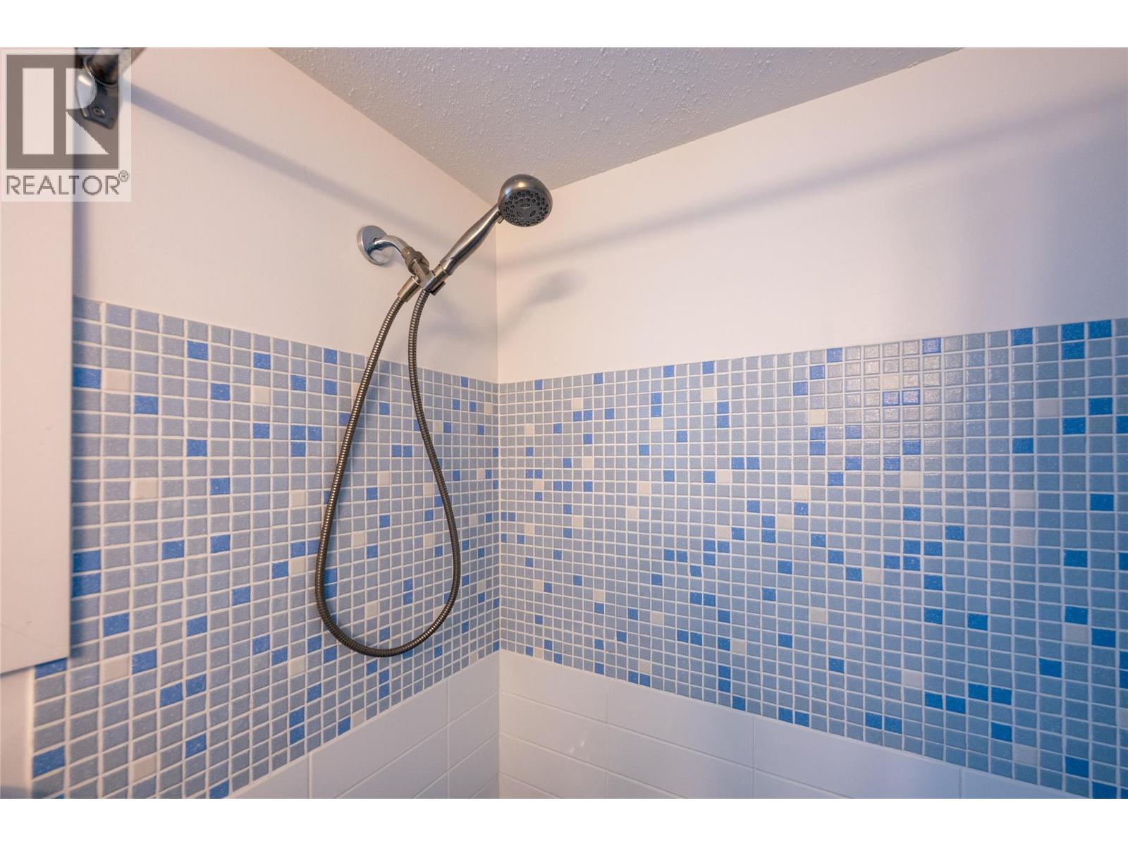 688 SUN VALLEY Drive, Kamloops