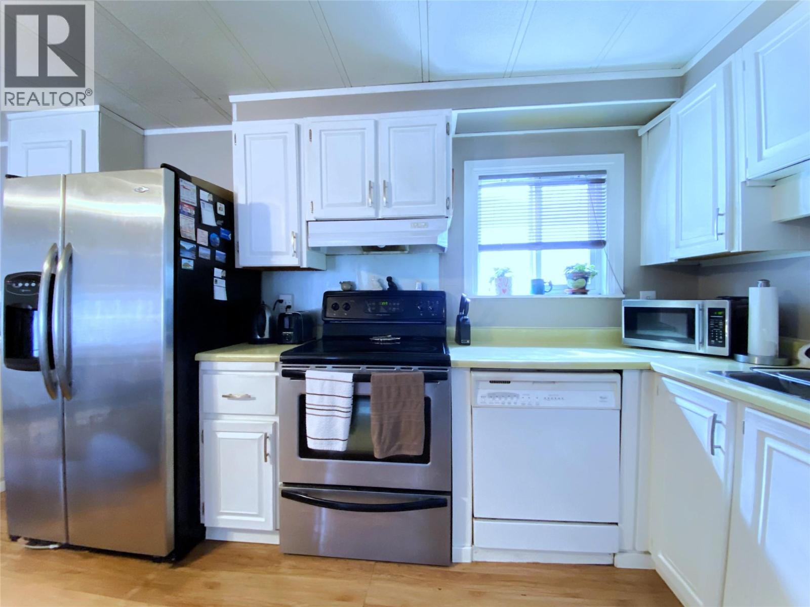 2932 Buckley Road Unit# 12, Sorrento