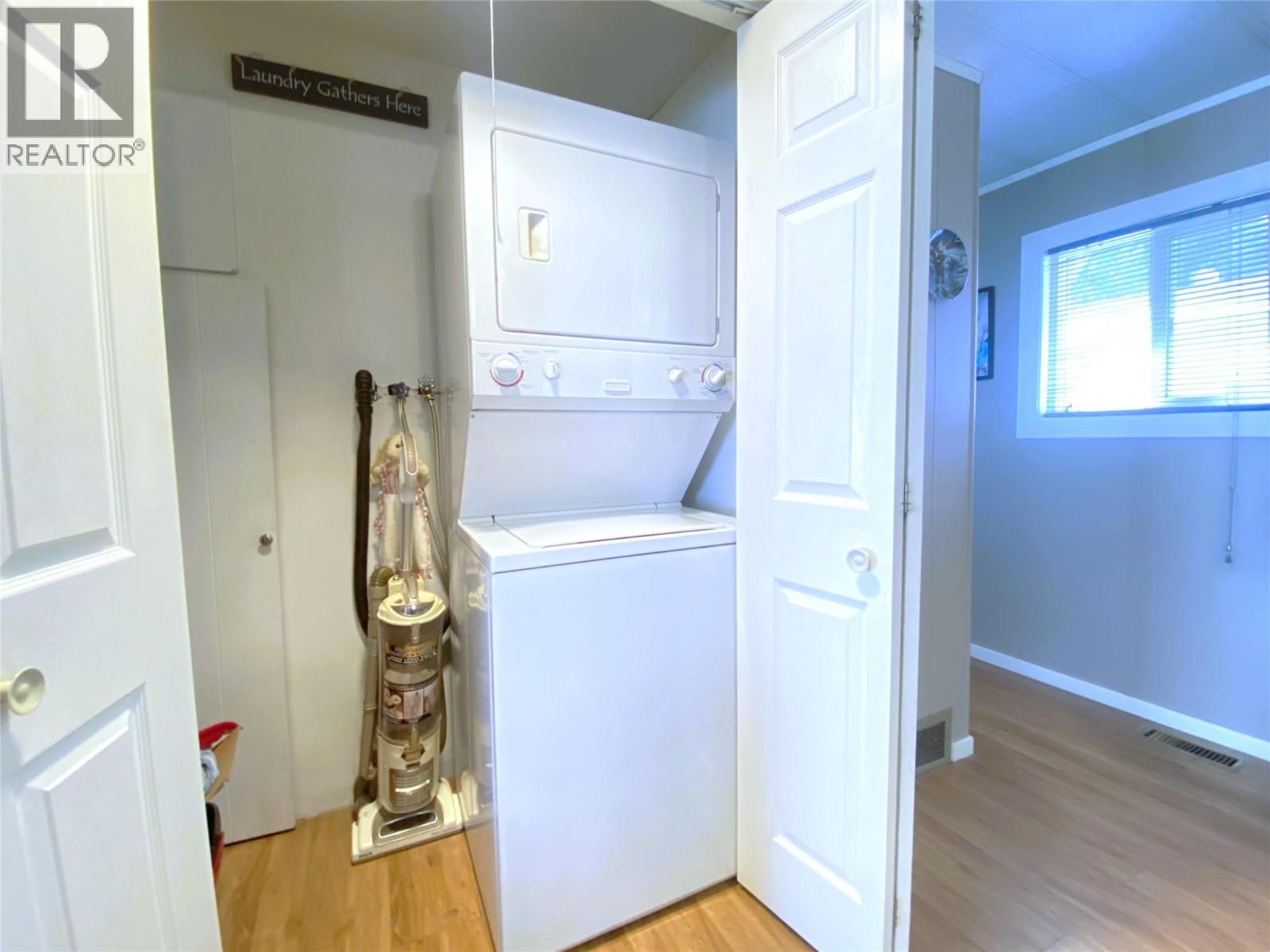 2932 Buckley Road Unit# 12, Sorrento