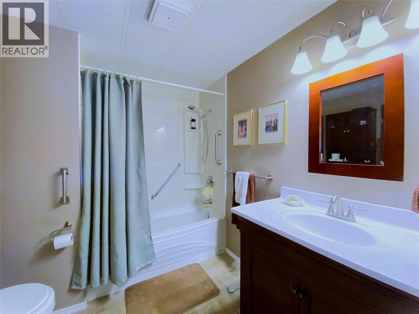 2932 Buckley Road Unit# 12, Sorrento