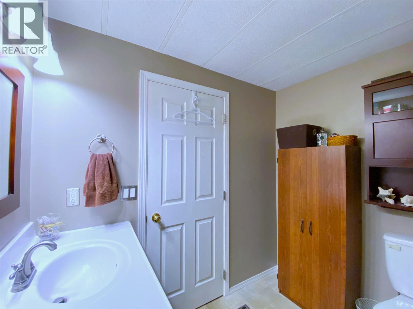 2932 Buckley Road Unit# 12, Sorrento