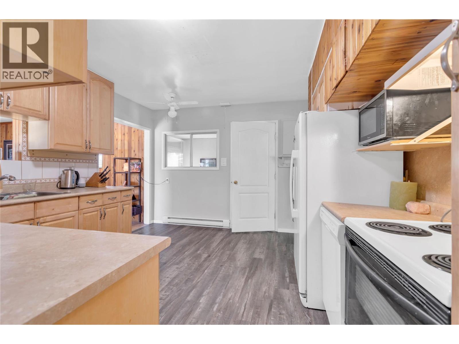 365 Clifton Road, Kelowna