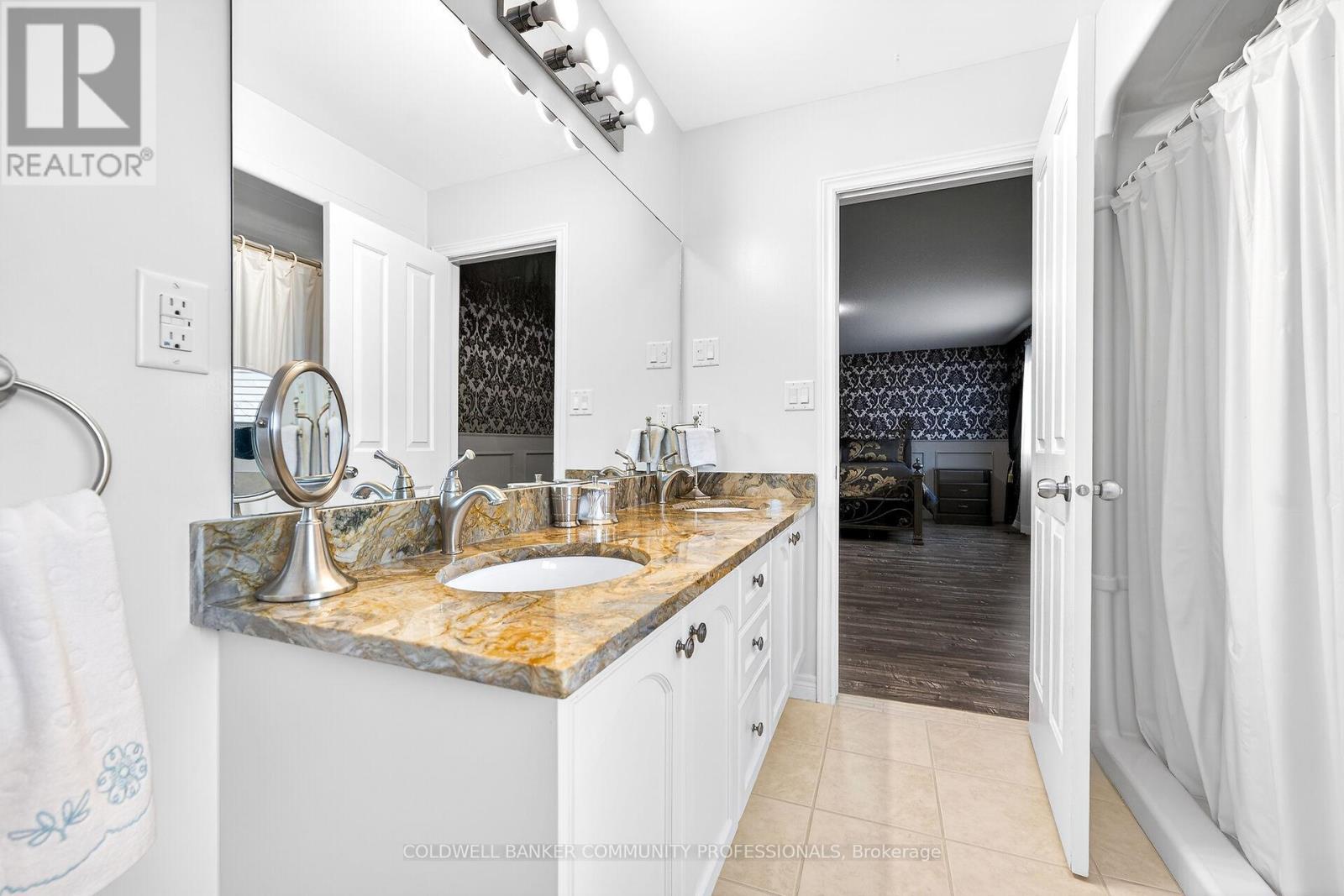 182 IRWIN AVENUE - 31
