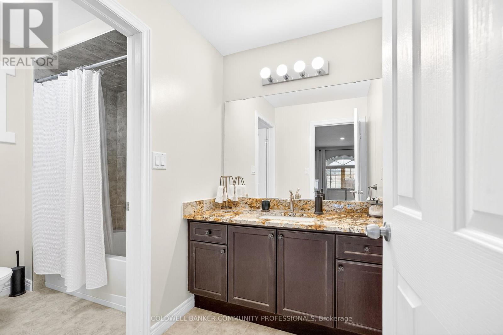182 IRWIN AVENUE - 35