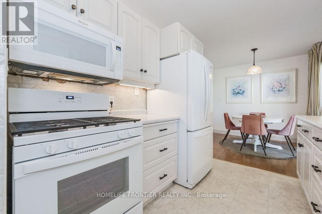 360 COLBORNE STREET - 10