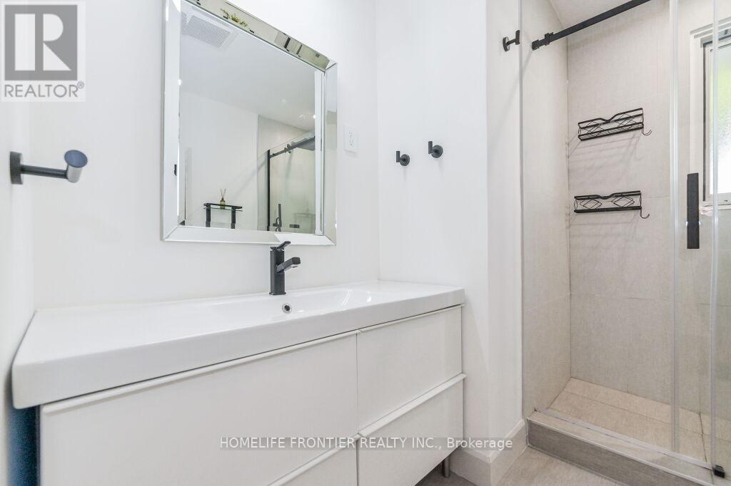 360 COLBORNE STREET - 15