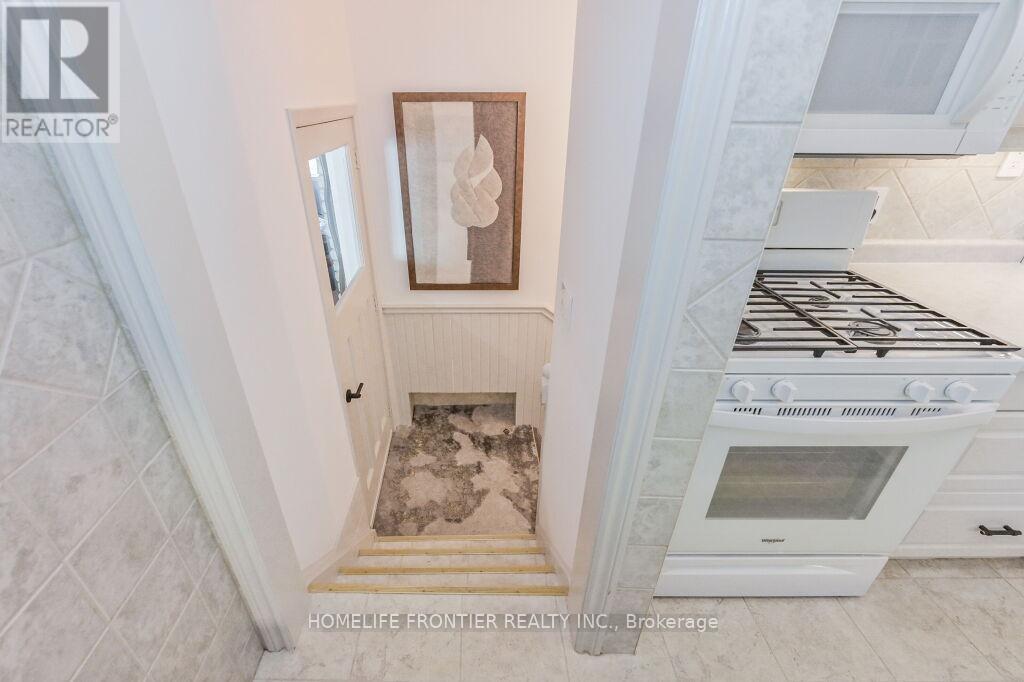 360 COLBORNE STREET - 20