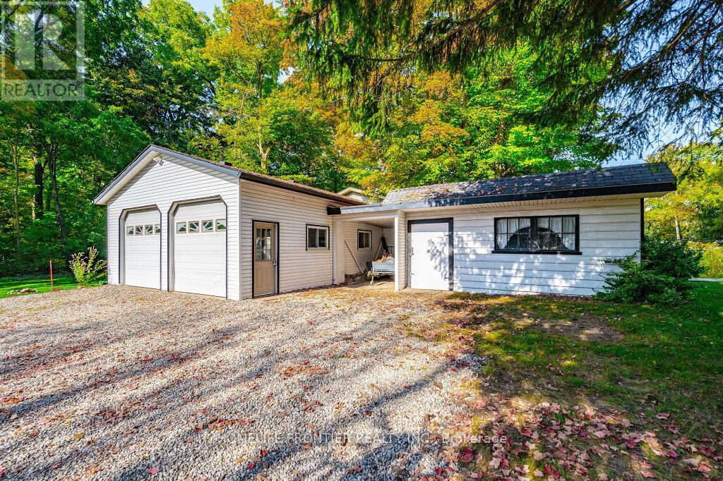 360 COLBORNE STREET - 30