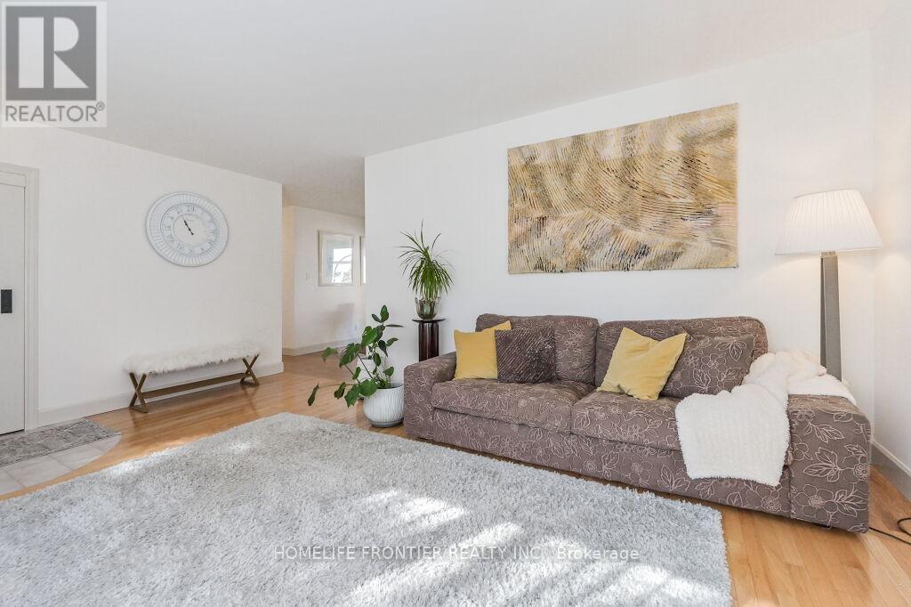 360 COLBORNE STREET - 5