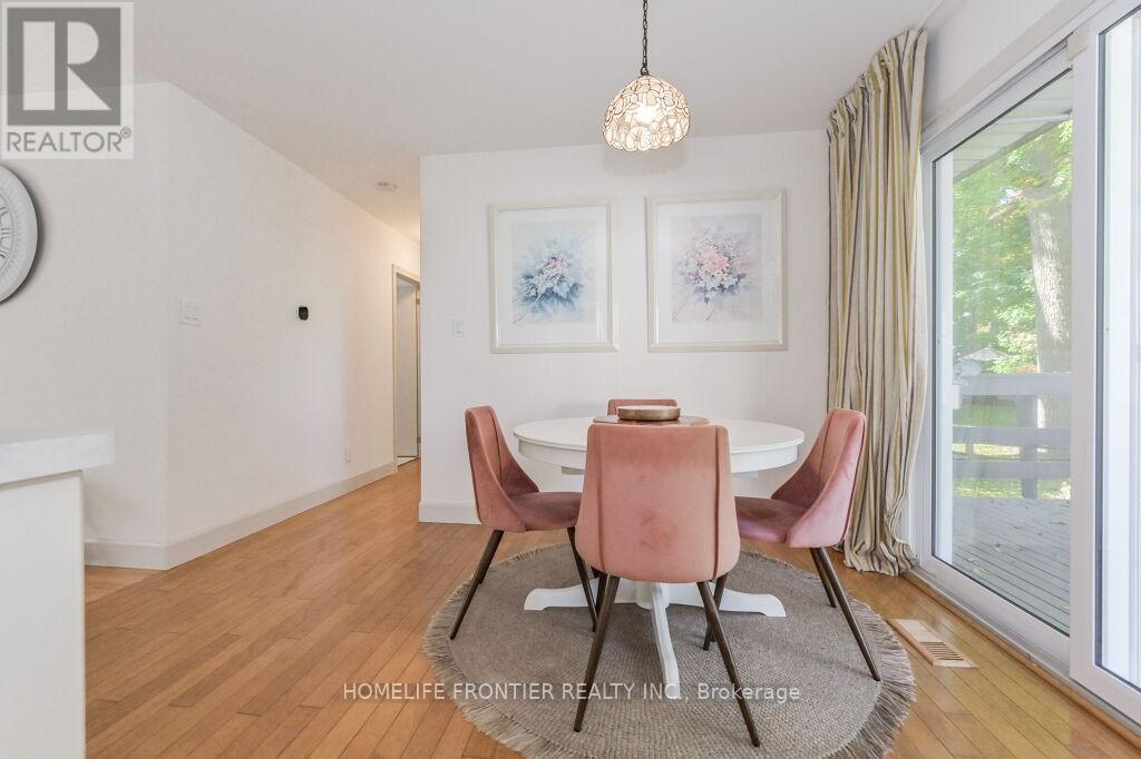 360 COLBORNE STREET - 7