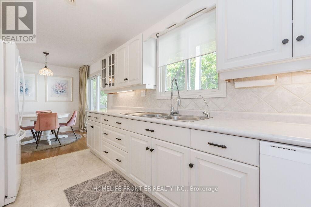 360 COLBORNE STREET - 9