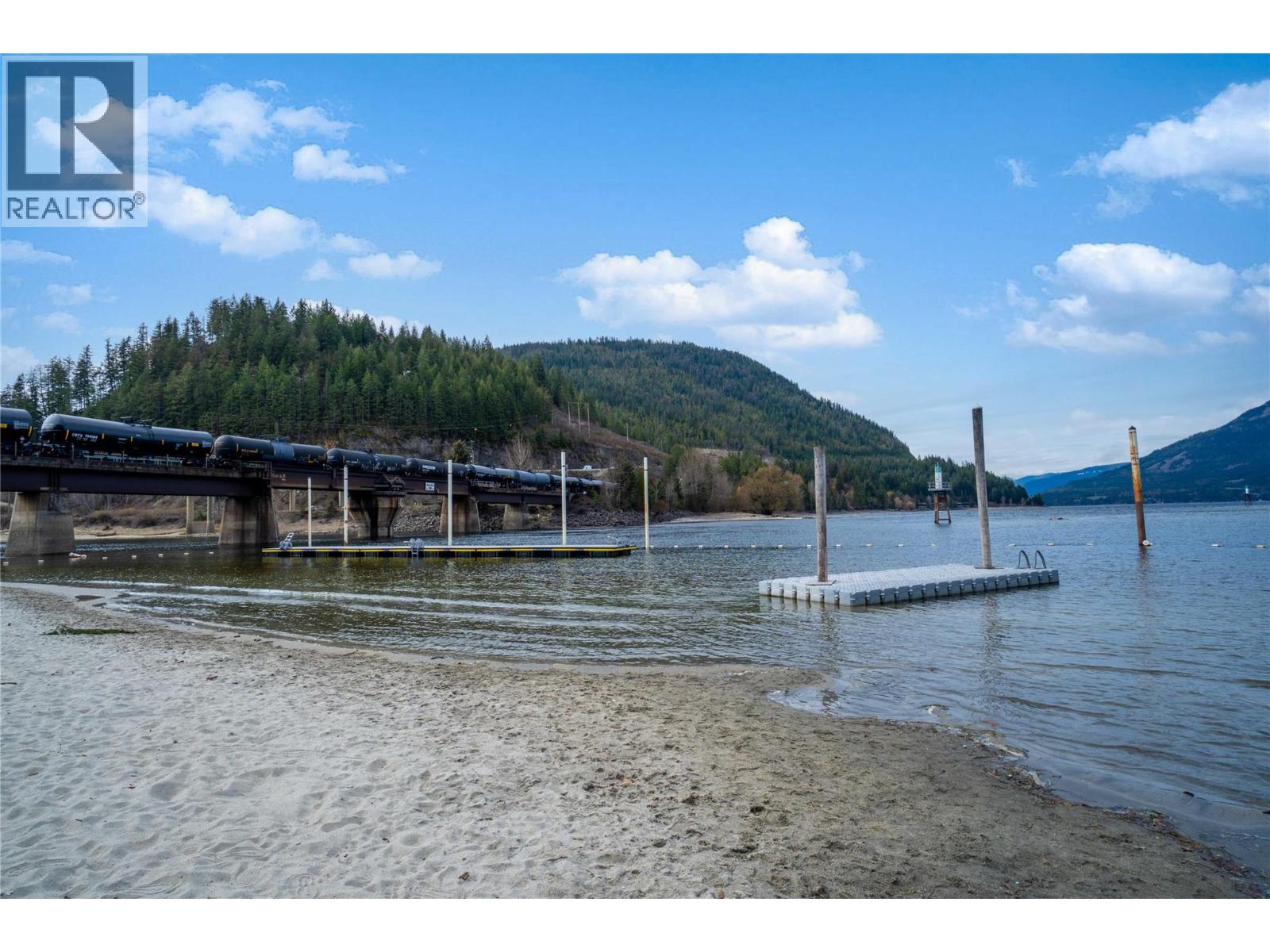 266 Sunset Drive, Sicamous