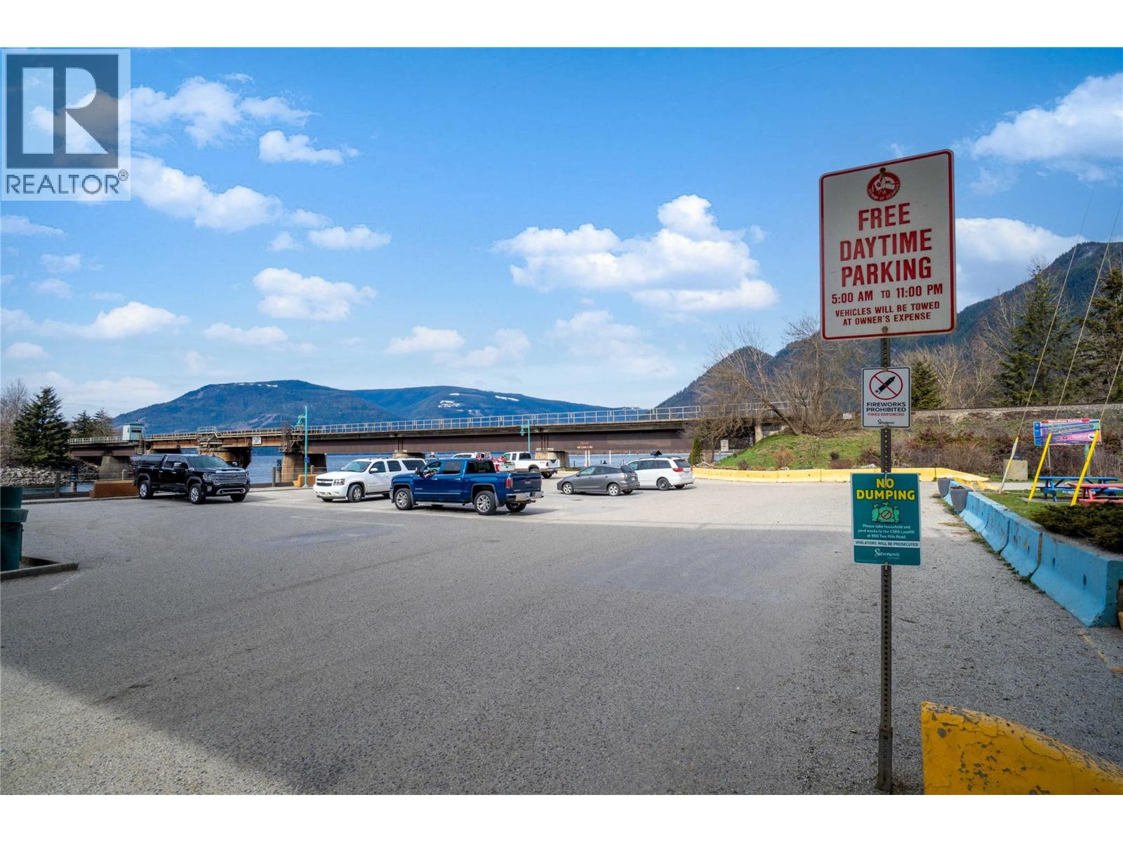 266 Sunset Drive, Sicamous