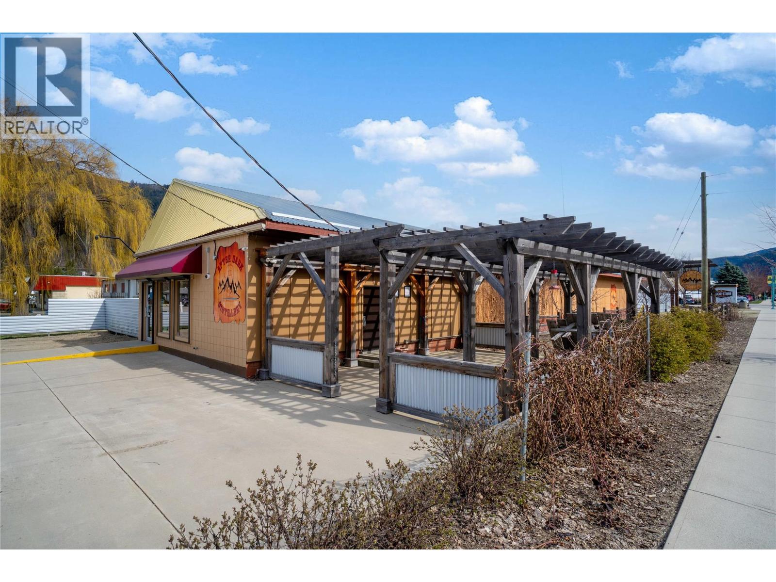 266 Sunset Drive, Sicamous