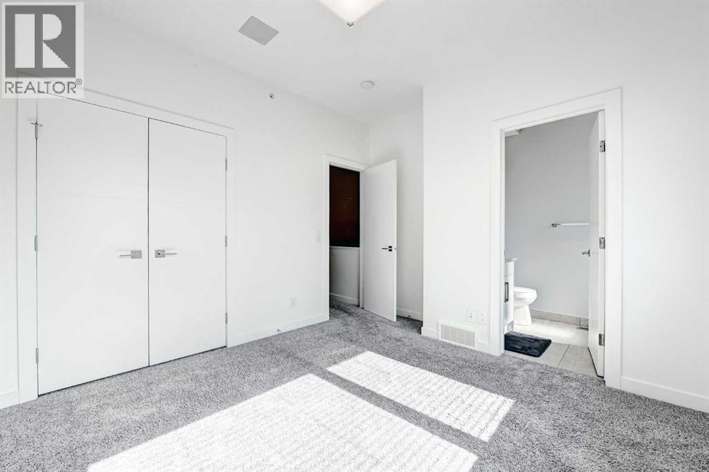 Single Family House for Sale in    Avenue NW Capitol Hill Calgary 