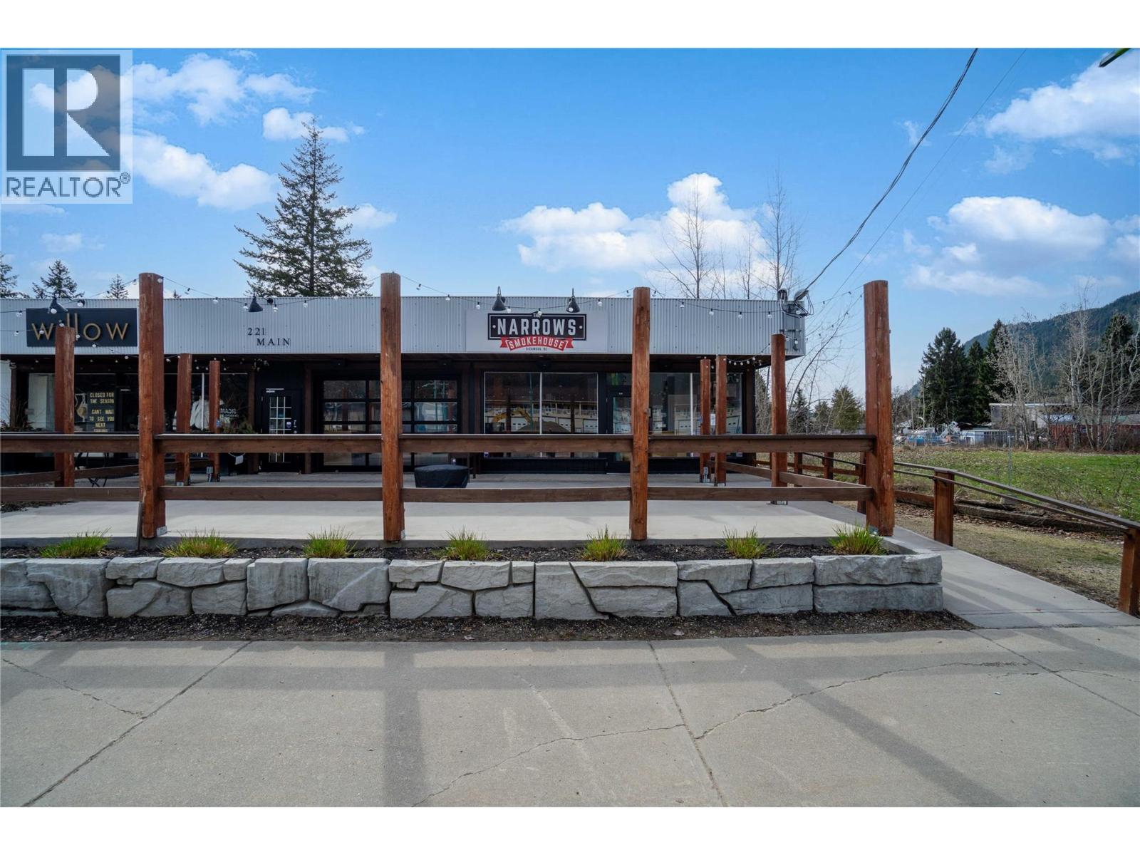 266 Sunset Drive, Sicamous