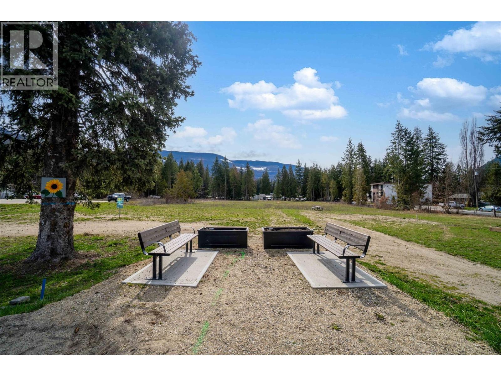 266 Sunset Drive, Sicamous