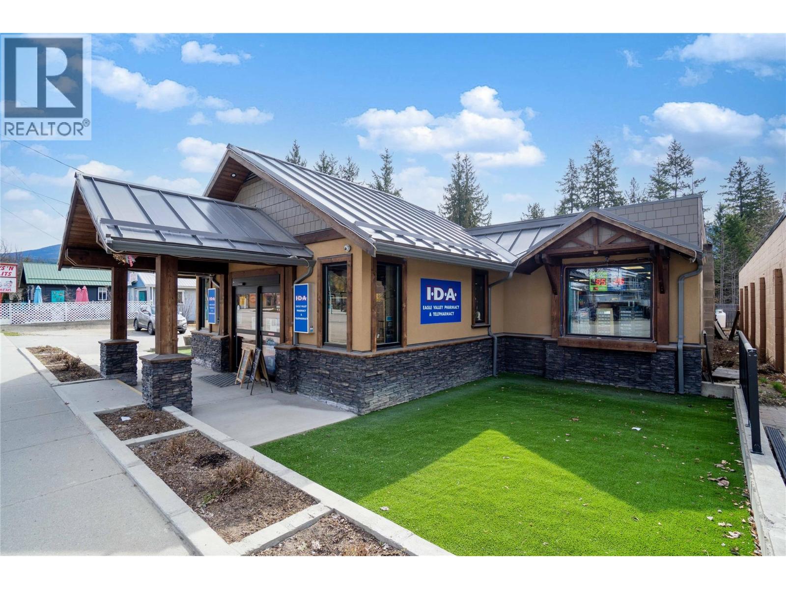 266 Sunset Drive, Sicamous