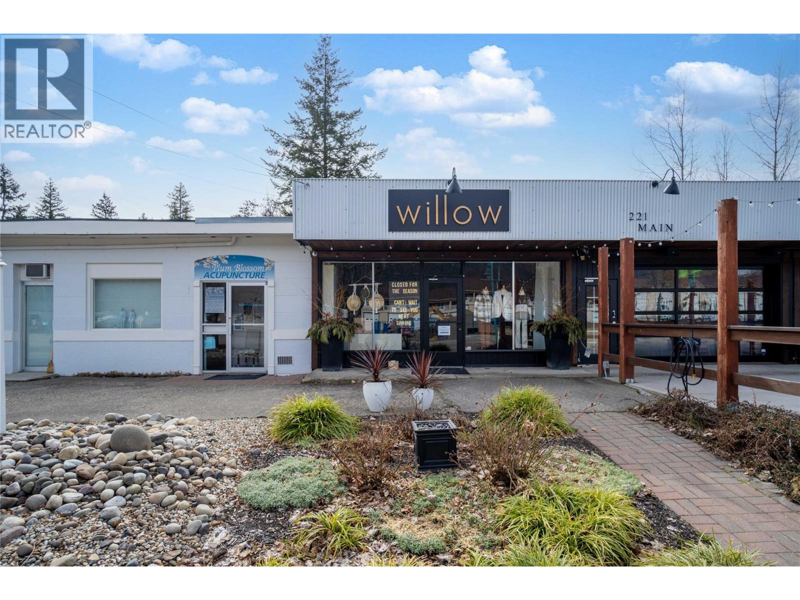 266 Sunset Drive, Sicamous