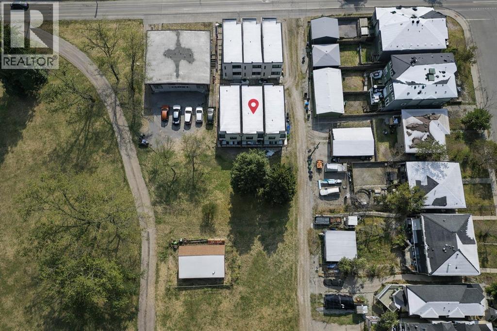 Single Family House for Sale in    Avenue NW Capitol Hill Calgary 