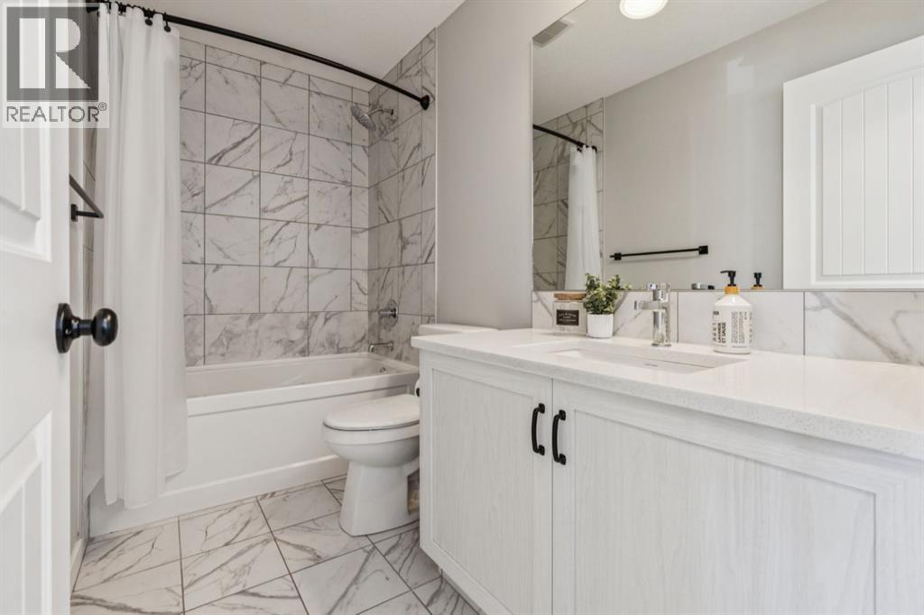 22 Precedence Glen, Cochrane