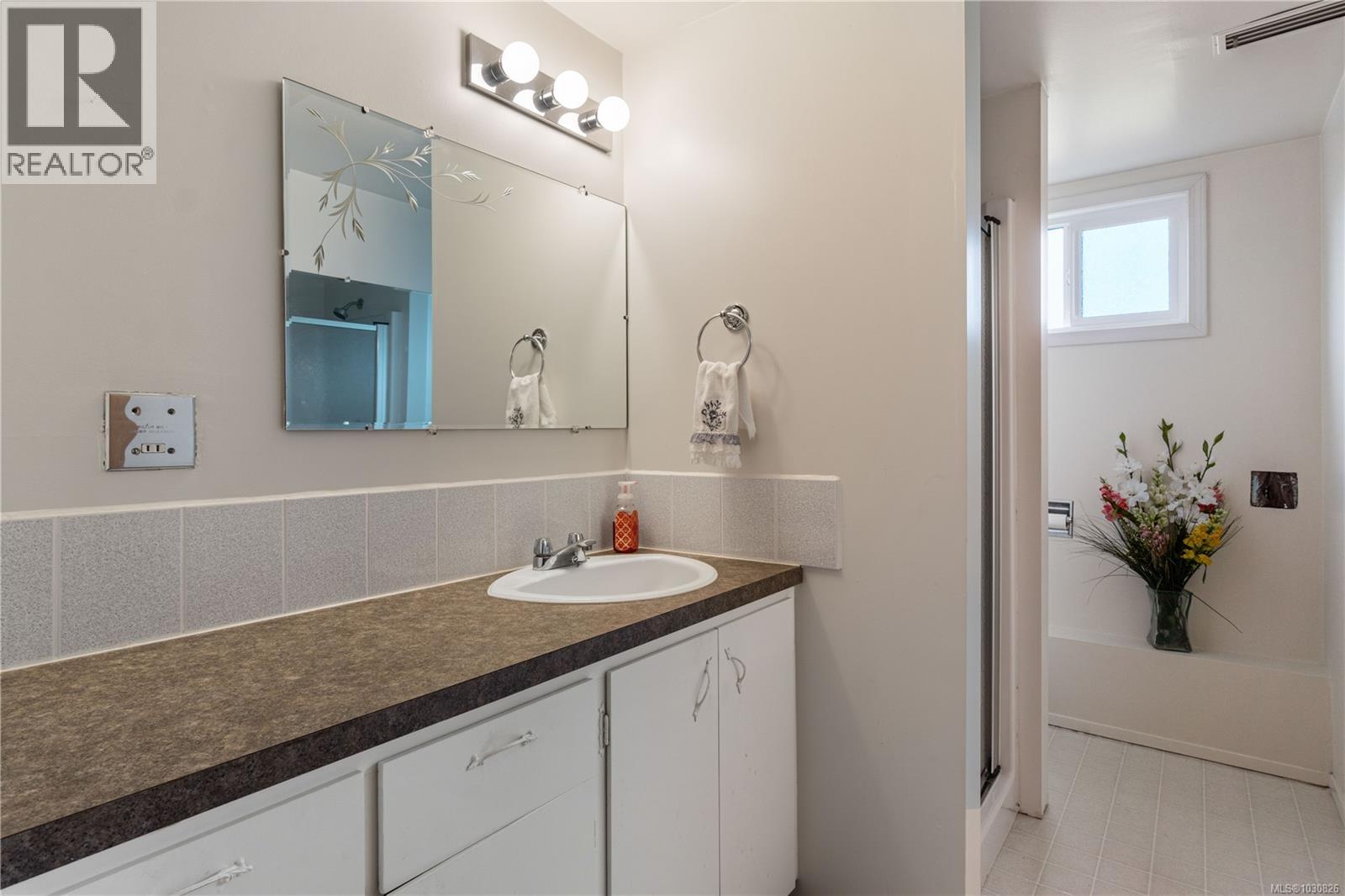 2840 HALIDAY CRES - 27