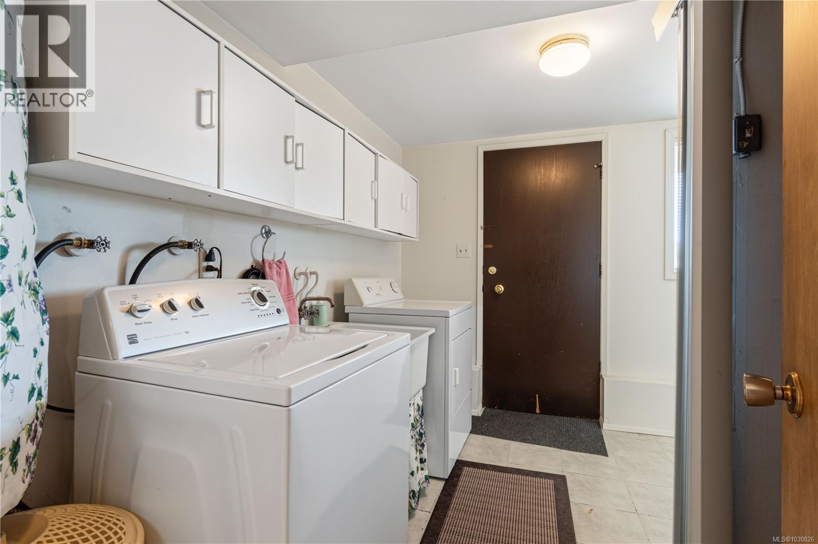 2840 HALIDAY CRES - 28