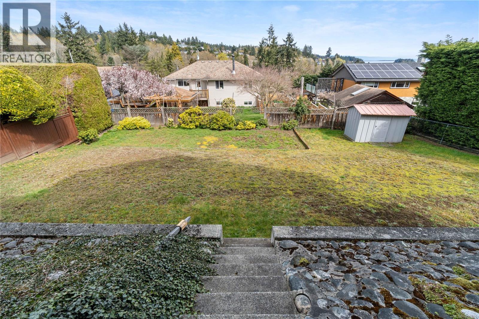 2840 HALIDAY CRES - 32