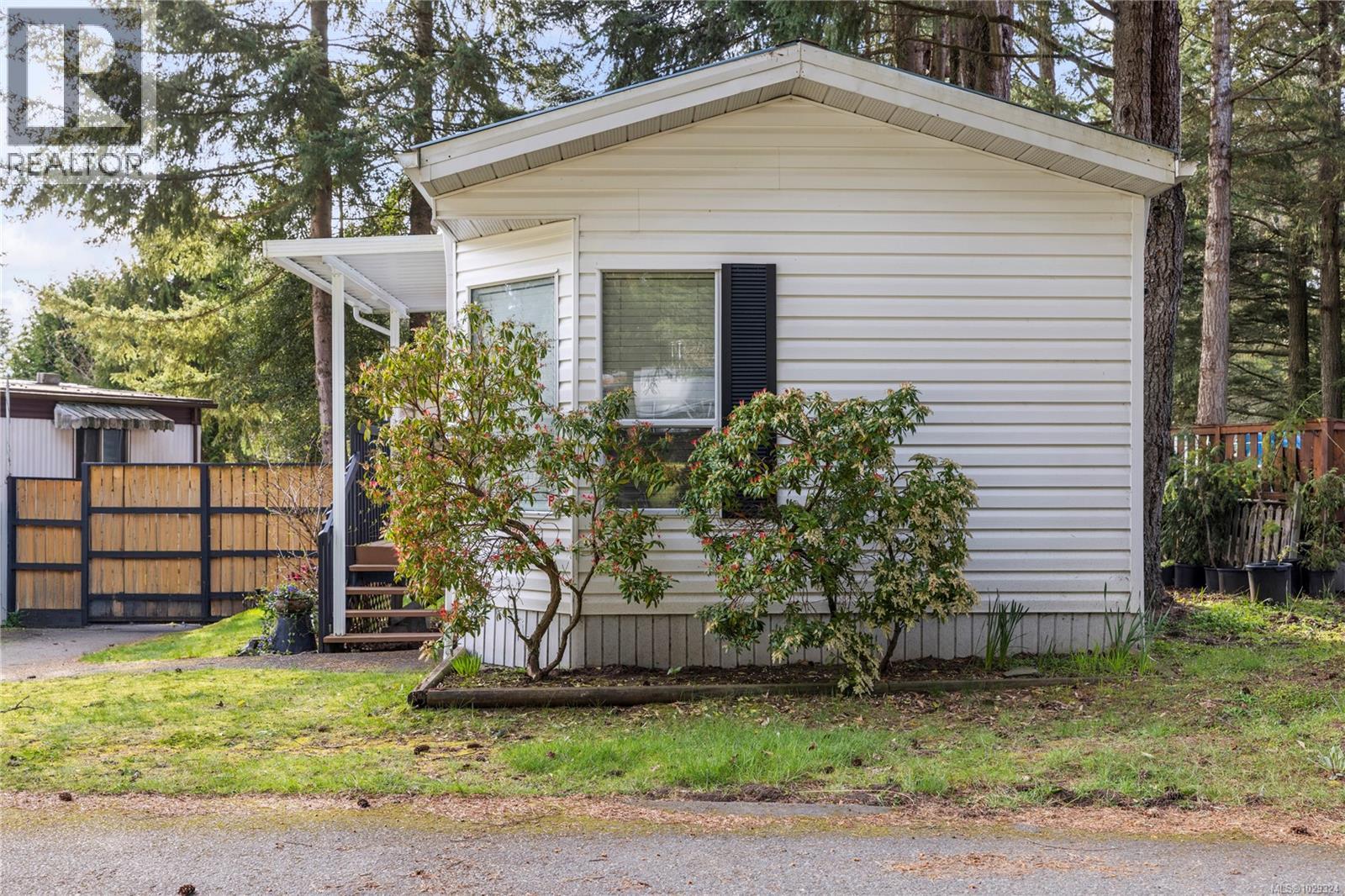 #245 2465 APOLLO DR - 27