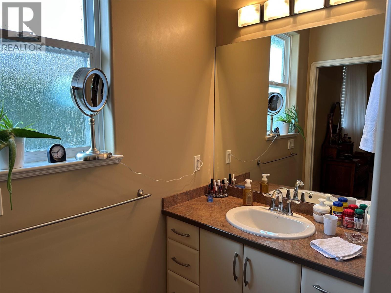 162 Willows Place, Oliver