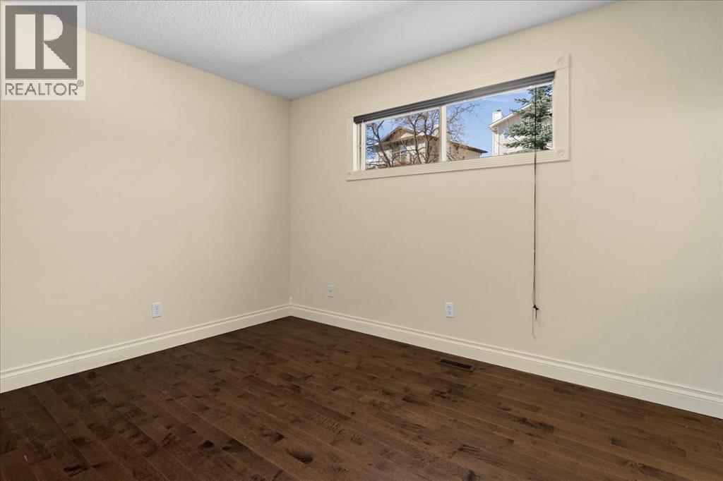 Single Family House 4 Level for Sale in  Hawkcliff Way NW Hawkwood Calgary 