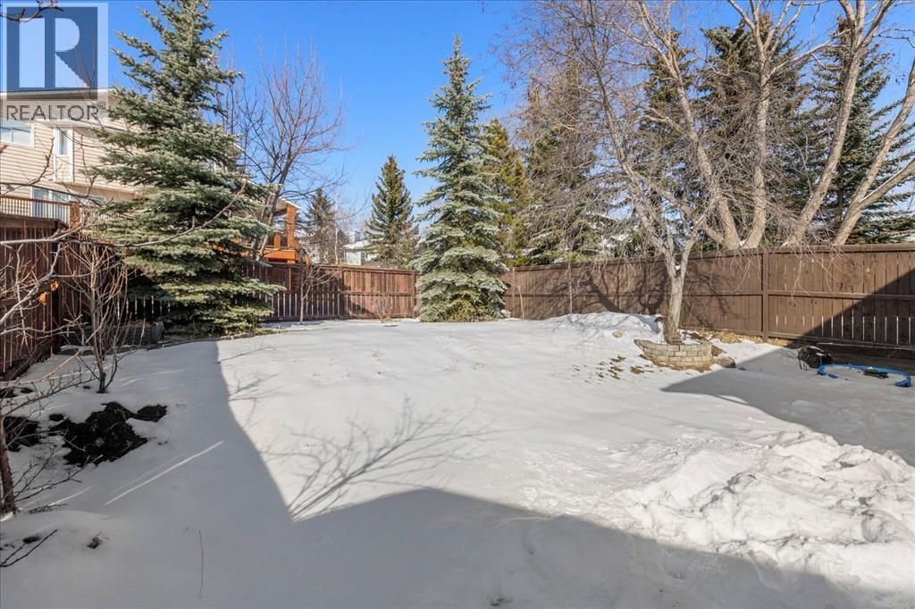 Single Family House 4 Level for Sale in  Hawkcliff Way NW Hawkwood Calgary 