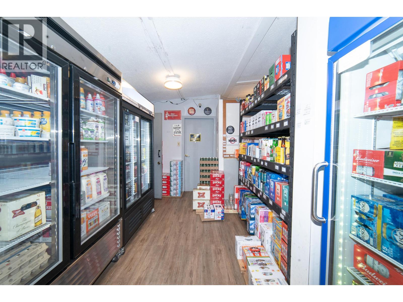  1504 EASTMAN Avenue, Riondel