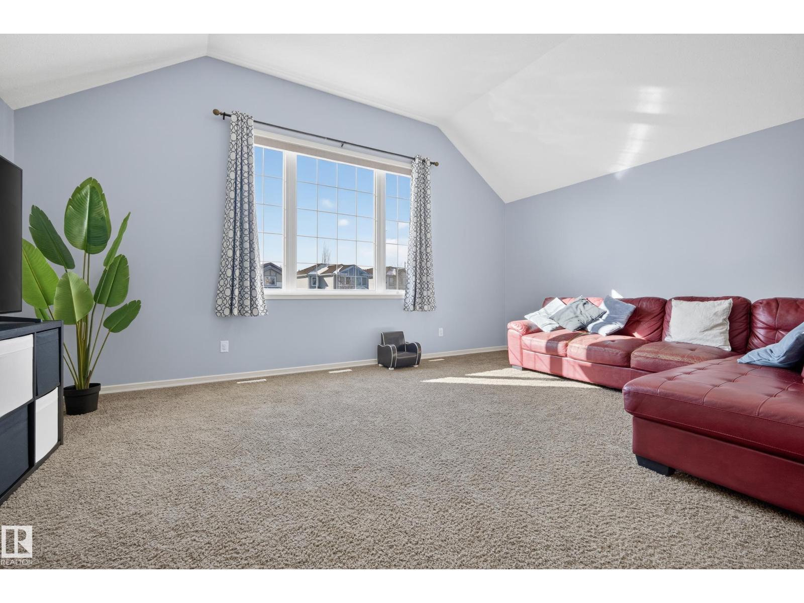 20714 56A AV NW, Edmonton