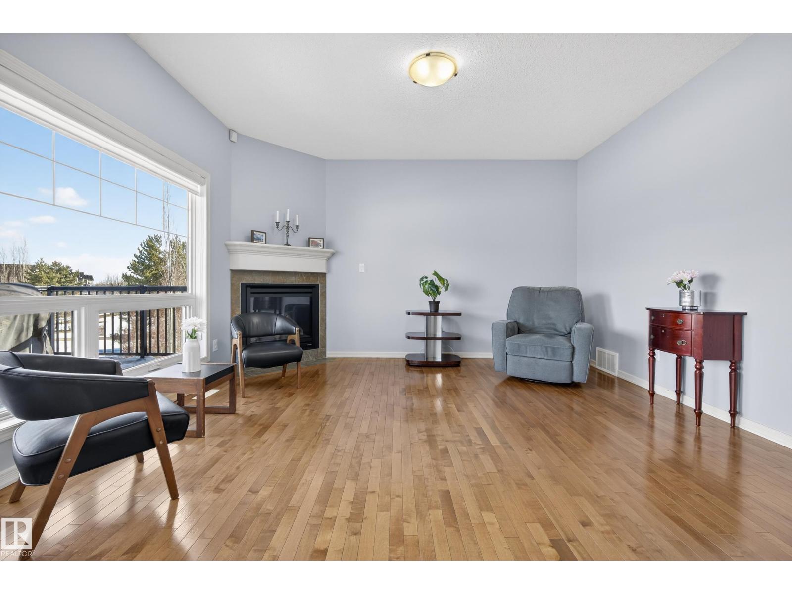 20714 56A AV NW, Edmonton