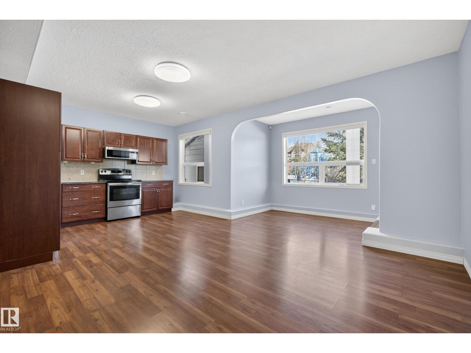 20714 56A AV NW, Edmonton