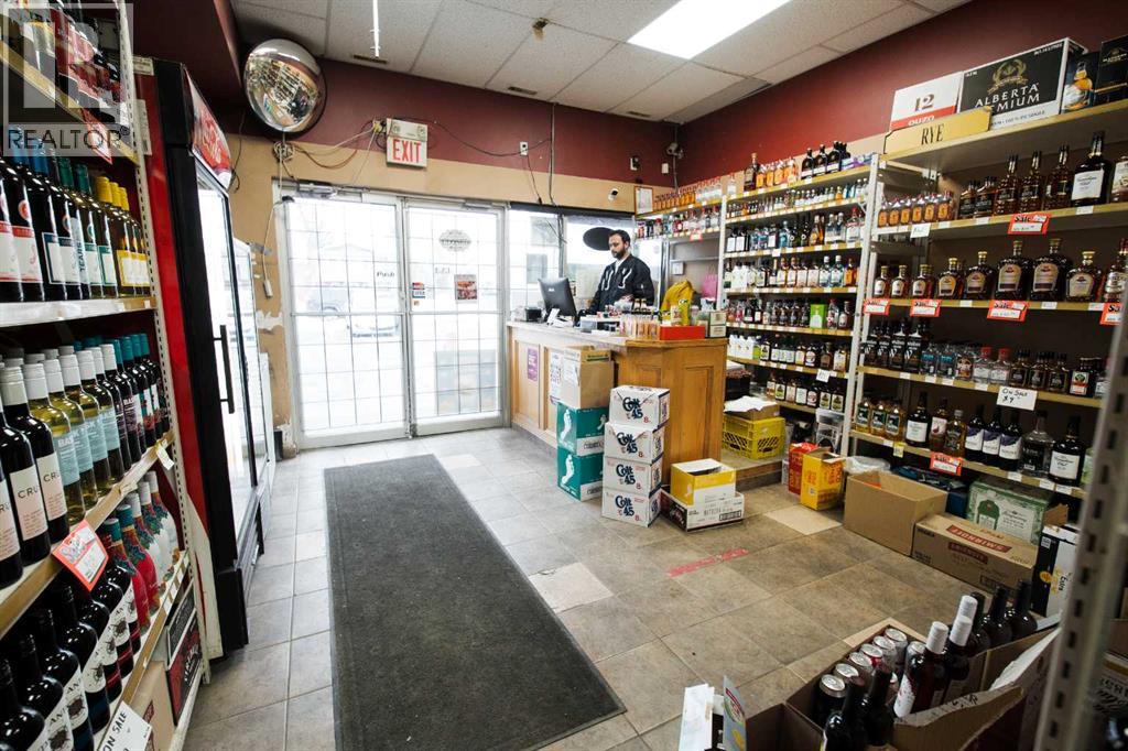 1234 12  NE, Calgary, Alberta