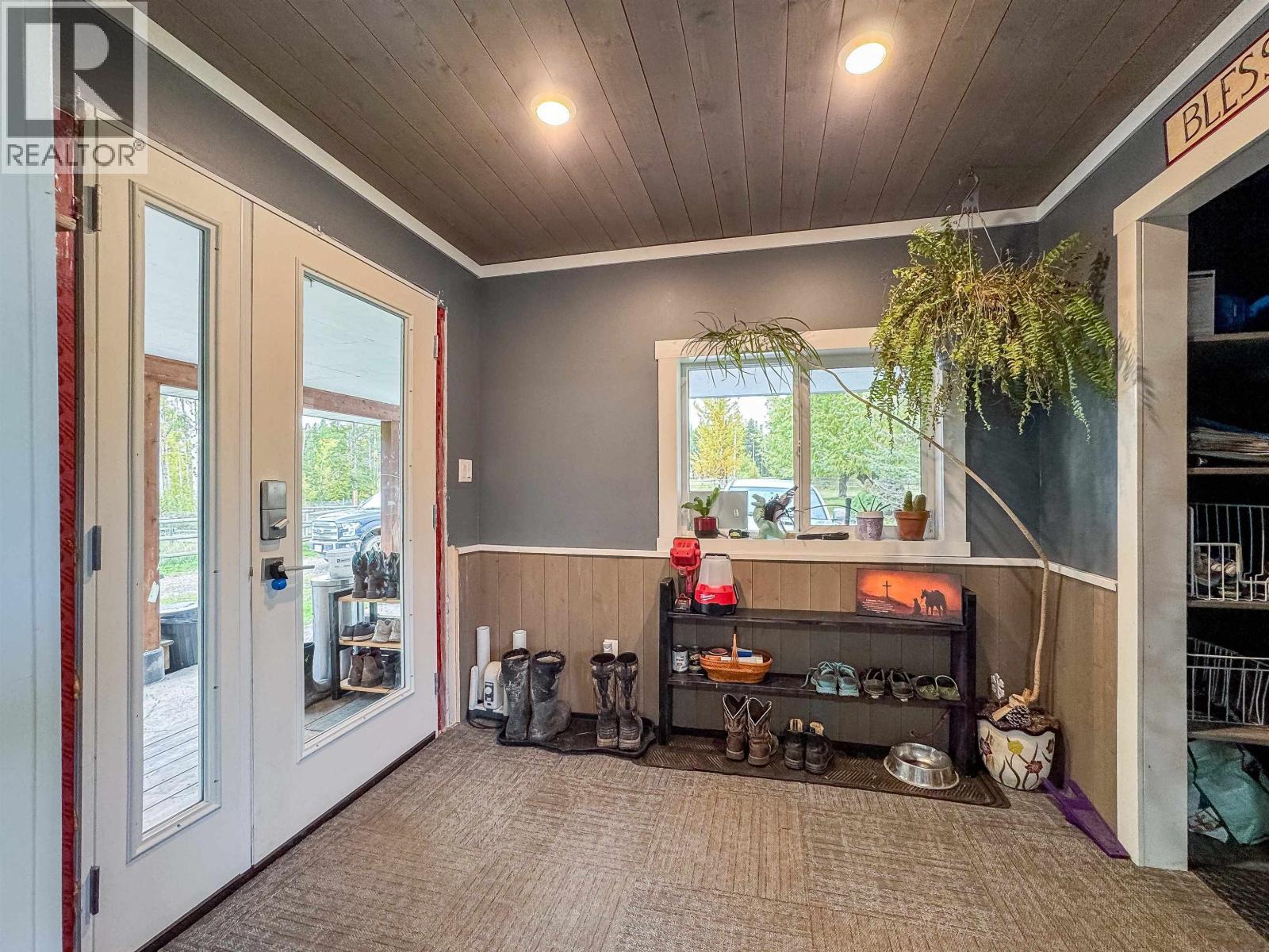 5933 RACEWAY Road, Smithers