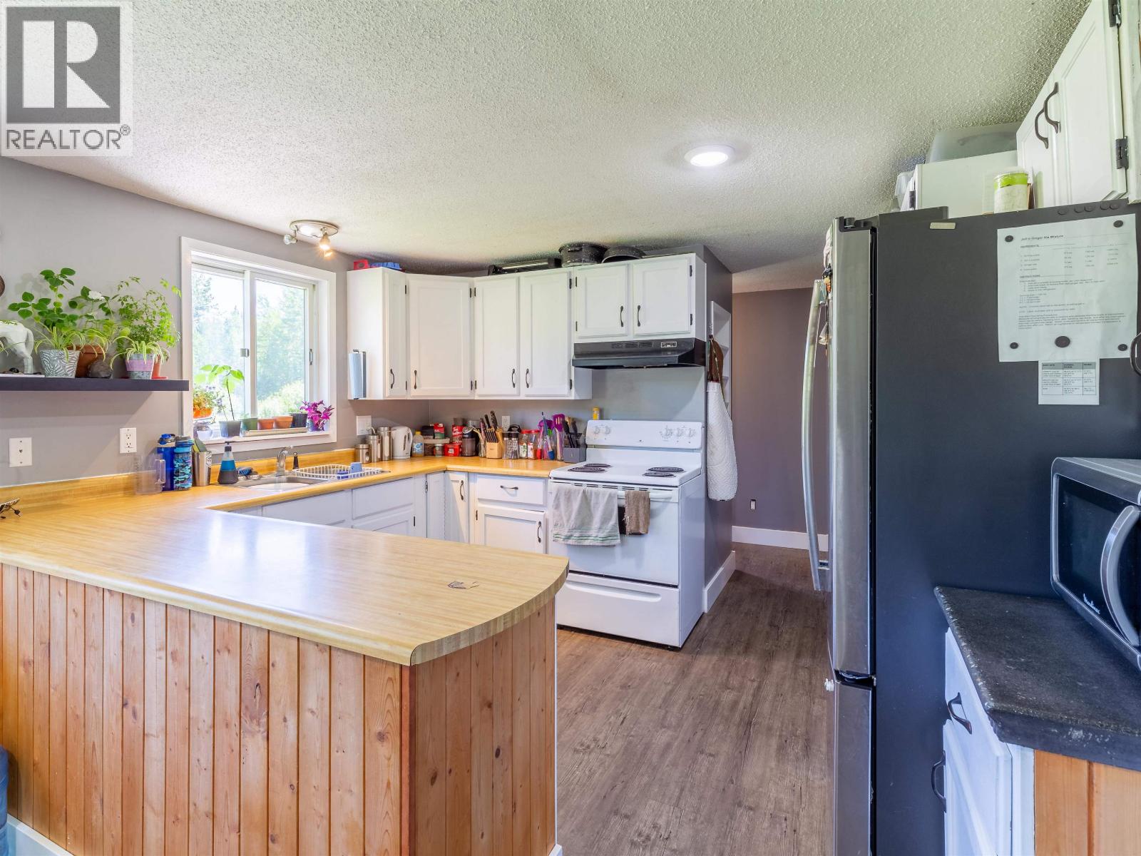 5933 RACEWAY Road, Smithers