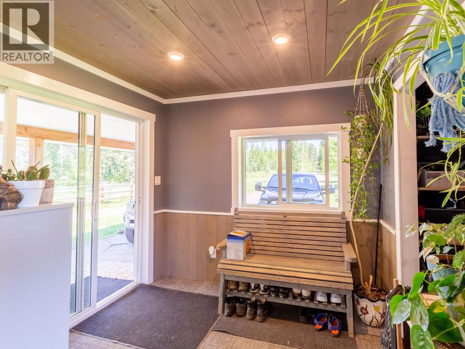 5933 RACEWAY Road, Smithers