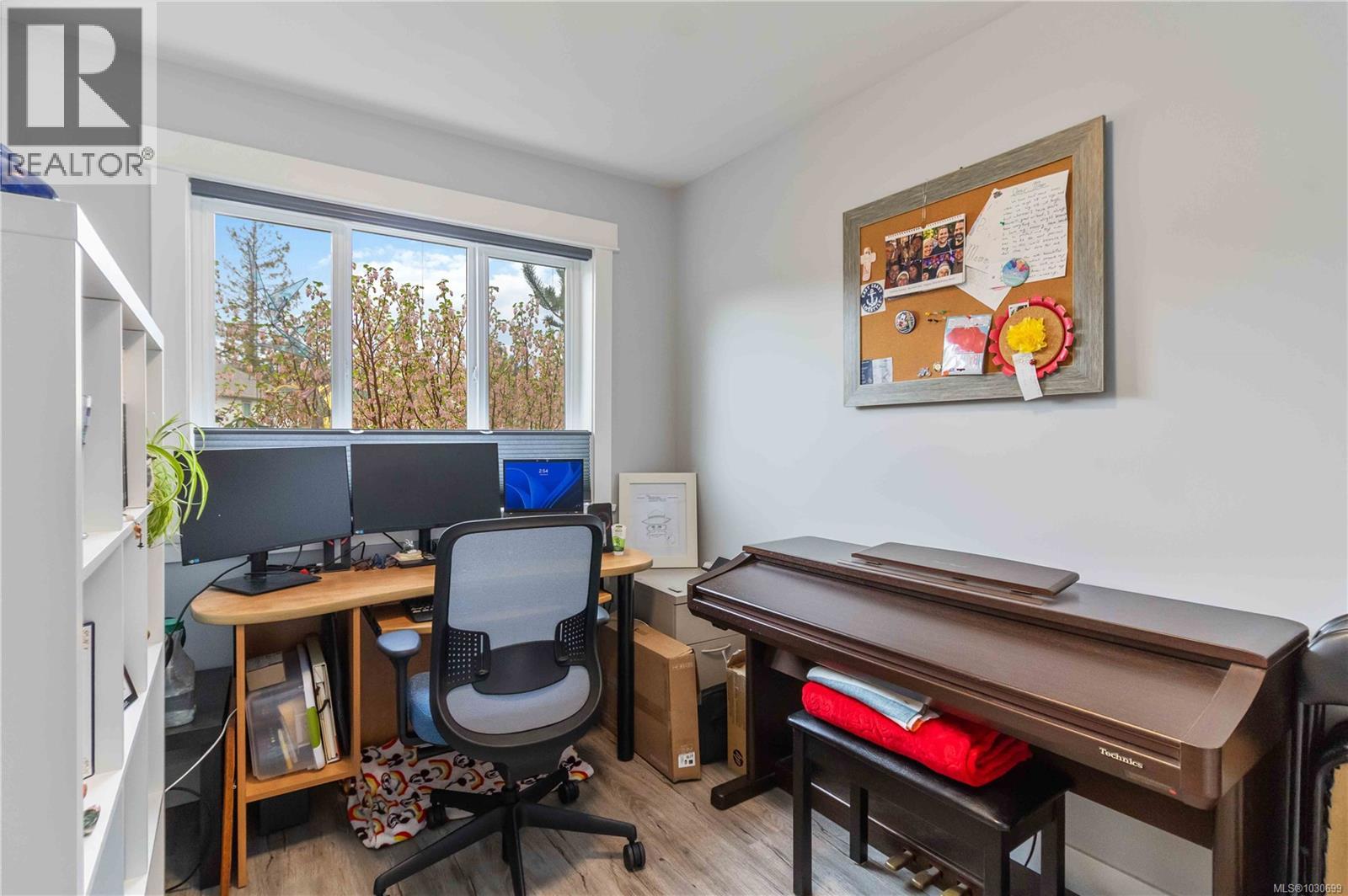 6903 Burr Dr - 7