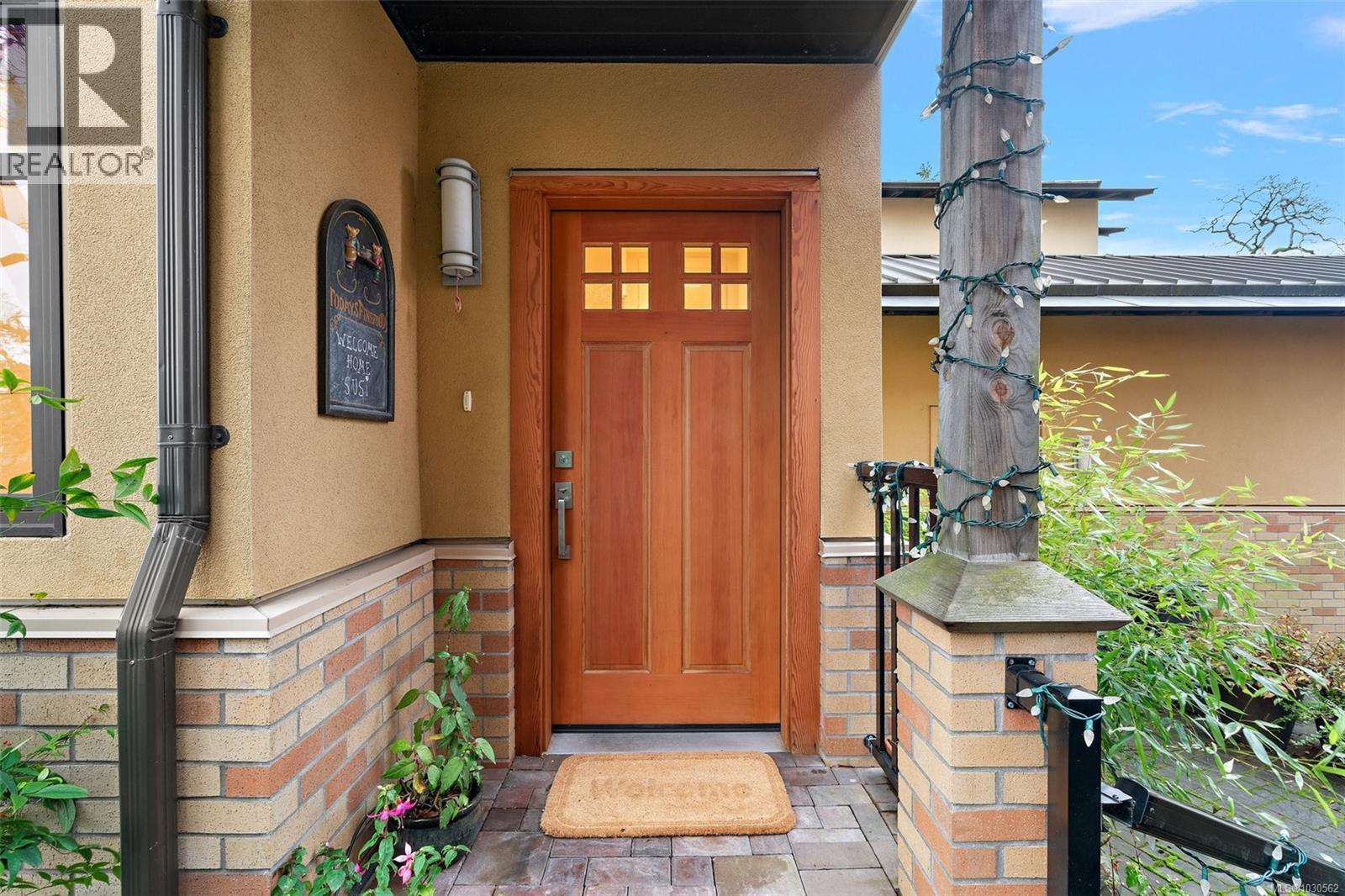 #3 849 Dunsmuir Rd - 26