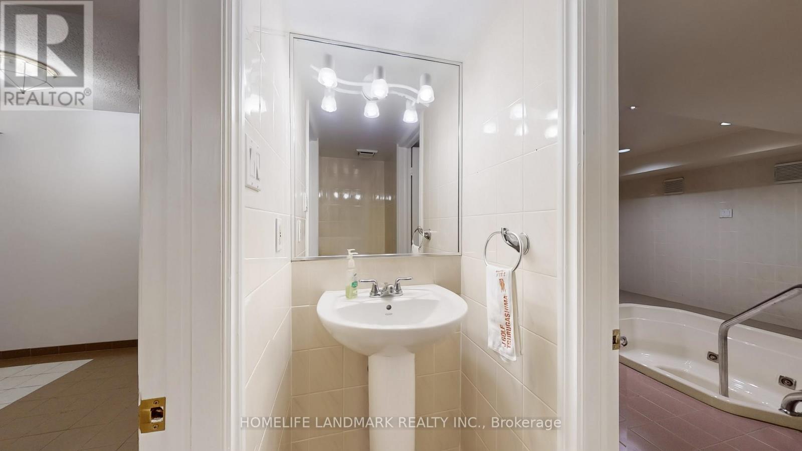 411 CUMMER AVENUE - 41