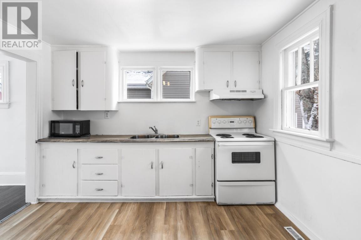 166 Harvard Street — photo 8