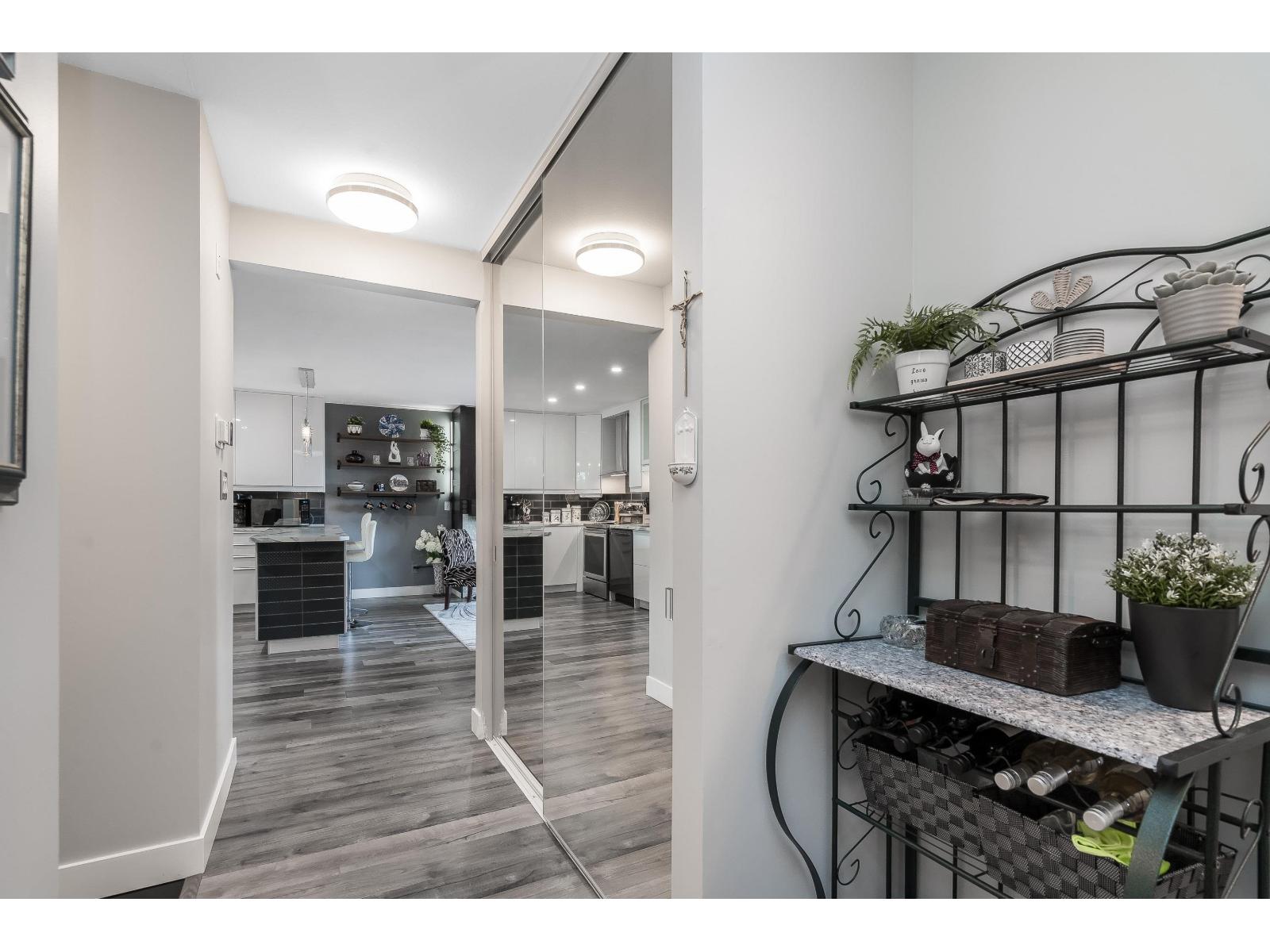 308 1441 BLACKWOOD STREET, White Rock