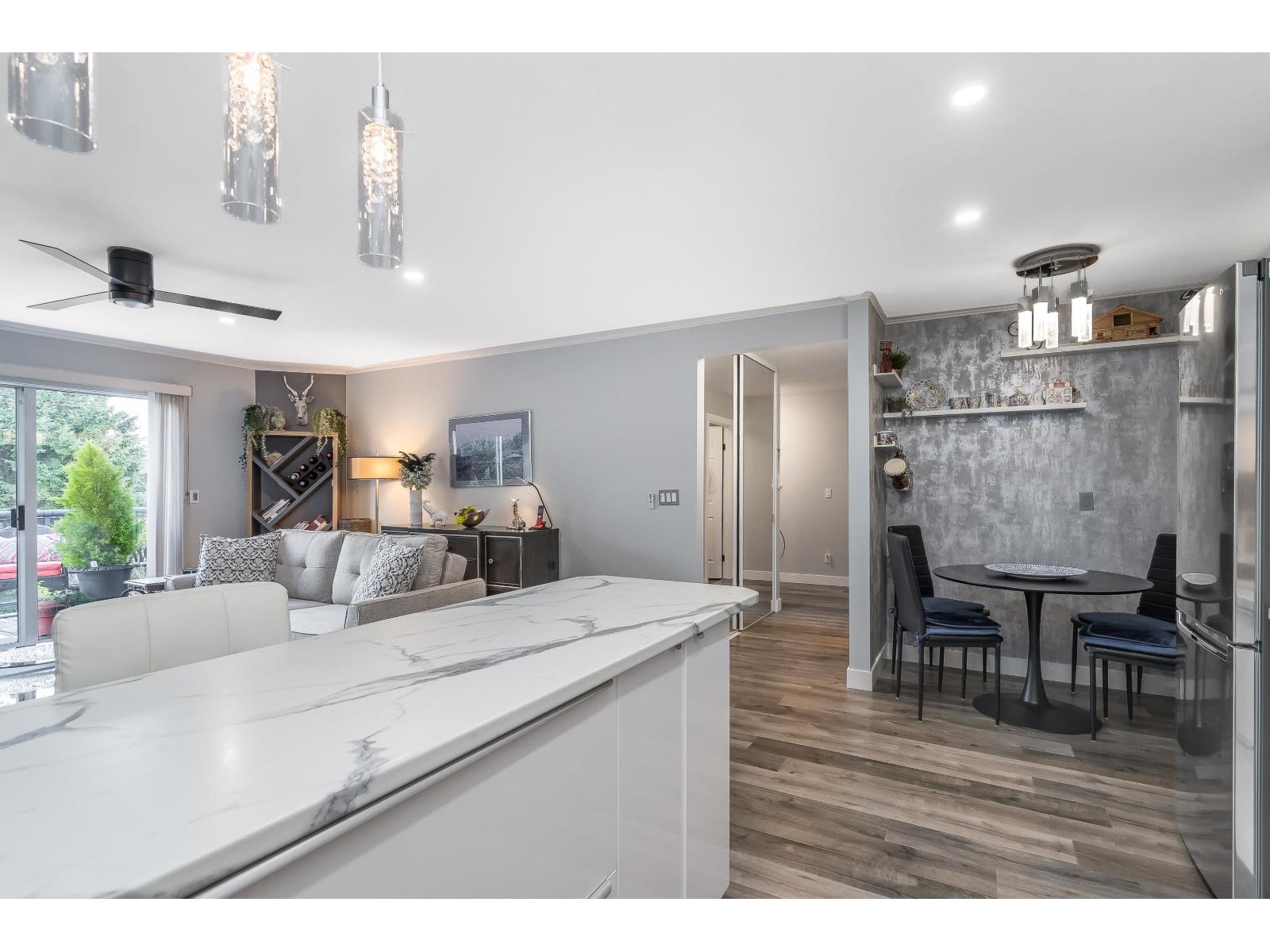 308 1441 BLACKWOOD STREET, White Rock