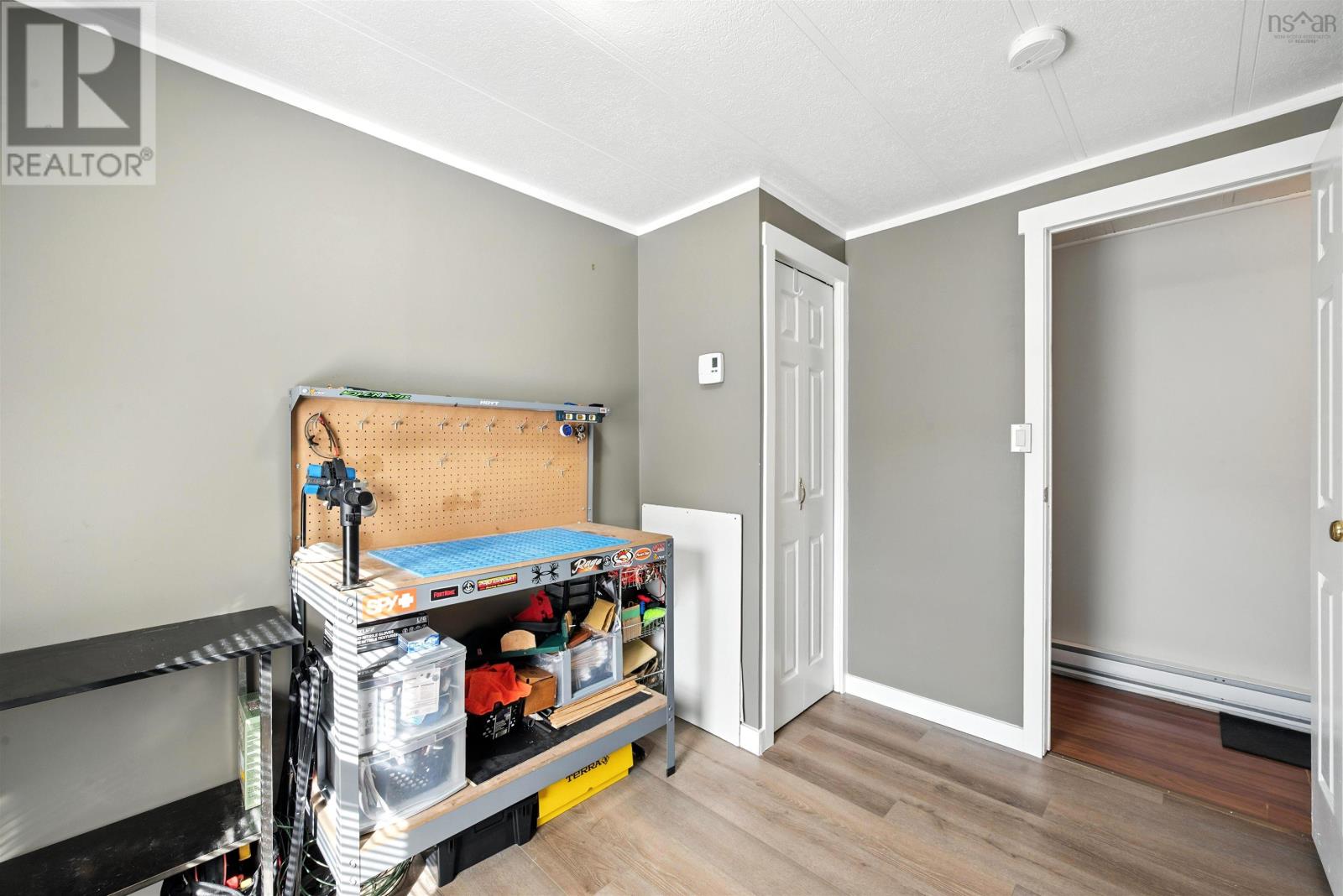 Property 25 of 30 of 32 Champlain Avenue